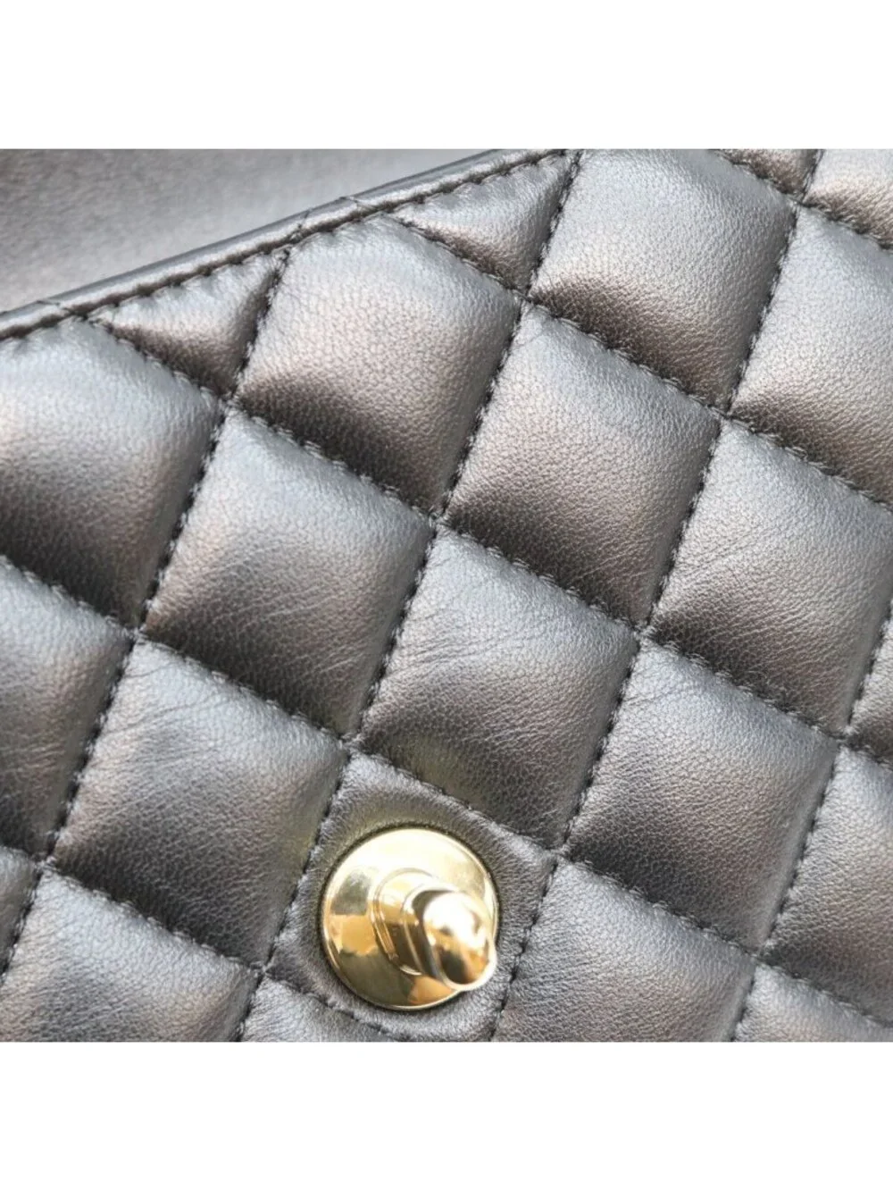 Chanel type as2431